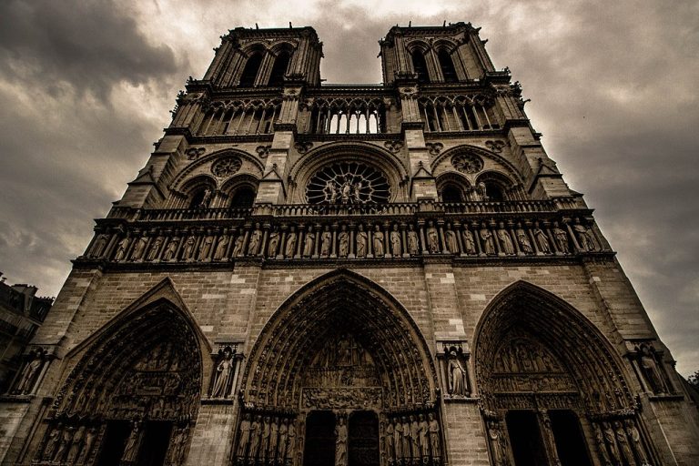 Notre-Dame de Paris, Victor Hugo – Mon cabinet de curiosités